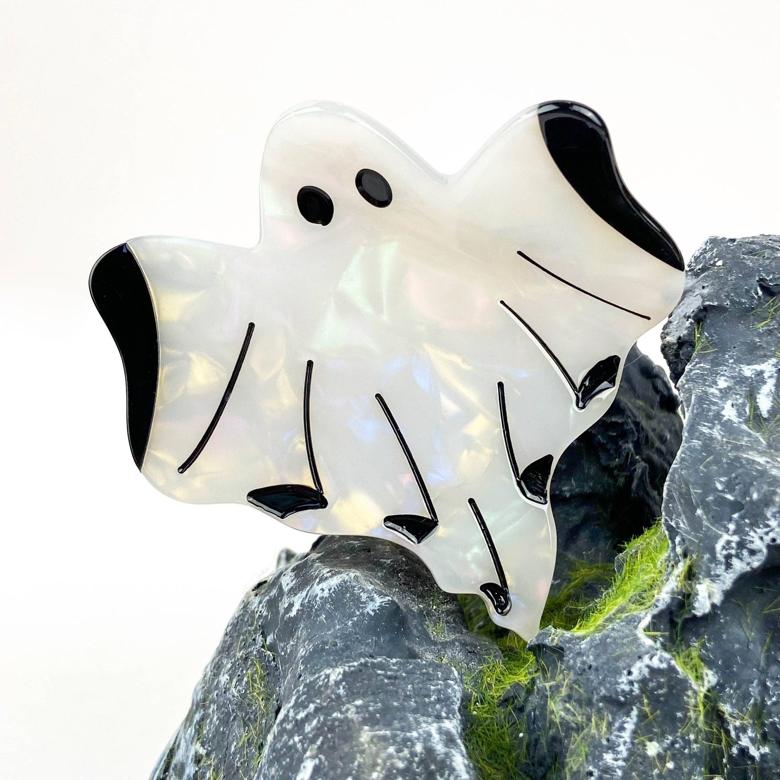 White Ghost Hair Claw Clip, Cute Halloween Hair Clip - Abigail Fox Designs Nantucket