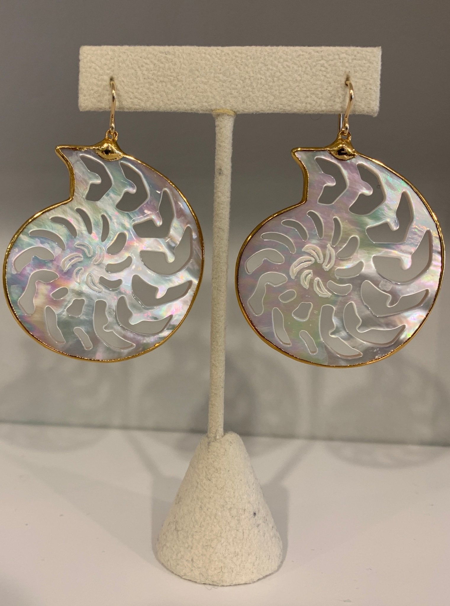 Shell Mother of Pearl Earrings